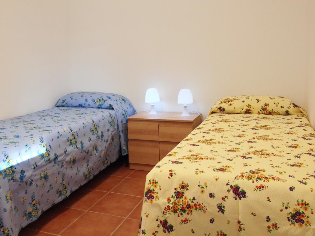 La Giara - Holiday Apartments سامبييري الغرفة الصورة
